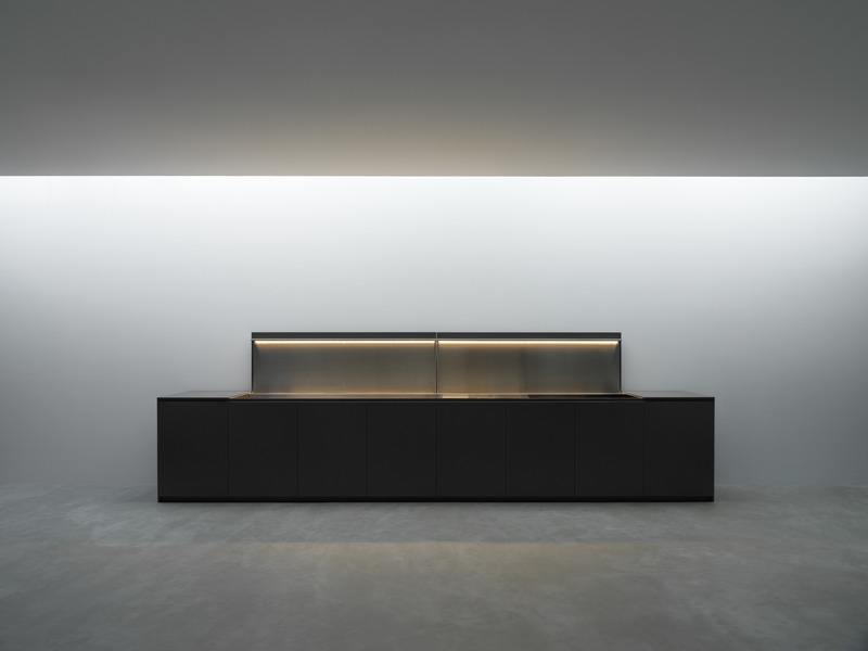 Dossier de presse | 4555-01 - Communiqué de presse | How a Dynamic Countertop Transforms the Kitchen - Nero Cucine - Produit - Crédit photo : Nero Cucine