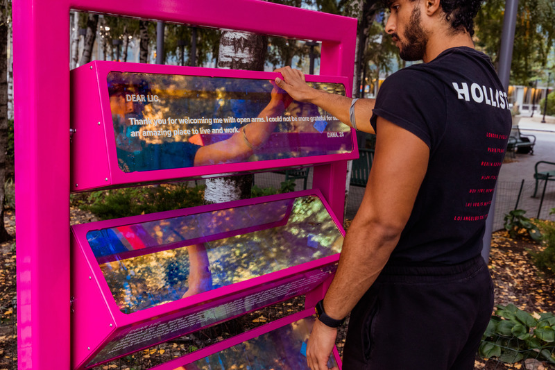 Press kit | 5595-03 - Press release | A Playful Gesture Designed to Evoke Communal Connection in Long Island City, NY - The Urban Conga & Hive Public Space - Art - Photo credit: Savannah Lauren