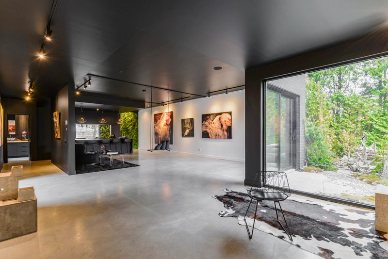 Dossier de presse | 1776-07 - Communiqué de presse | La galerie Rio - Fabelta, Systèmes de fenestration - Design d’intérieur résidentiel - Crédit photo : Michael Glickman