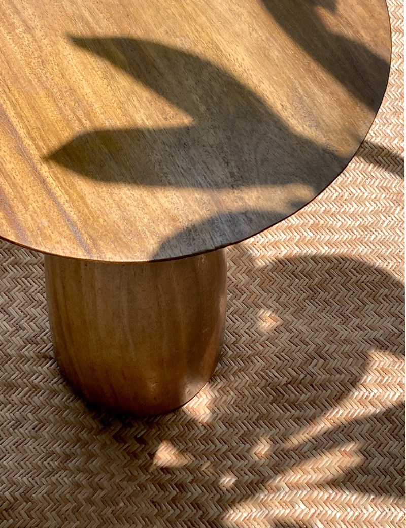 Dossier de presse | 5817-01 - Communiqué de presse | Koroi Collection - Maja - Produit - Koroi Side Table - Crédit photo : Maja