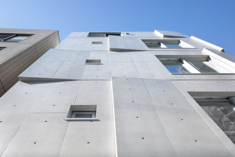 Dossier de presse | 3153-02 - Communiqué de presse | Escenario SHIROKANE wins Best of Best at Architecture MasterPrize 2021 - Ryuichi Sasaki/Sasaki Architecture - Architecture résidentielle - EXTERIOR VIEW - Crédit photo : TAKUMI OTA PHOTOGRAPHY