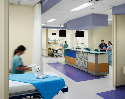Dossier de presse | 946-01 - Communiqué de presse | McMaster Children's Hospital (“MCH”) - Parkin Architects limited - Architecture institutionnelle - Crédit photo : Richard Johnson