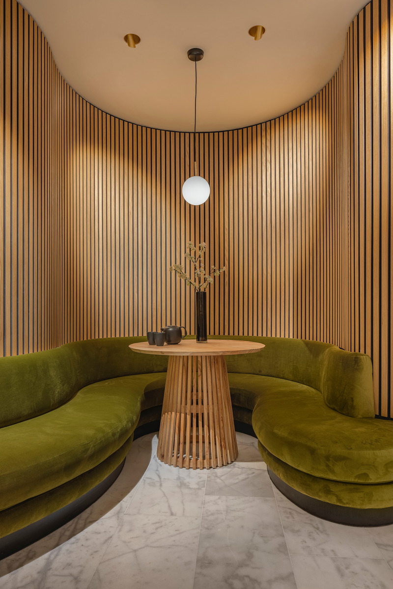 Dossier de presse | 1472-05 - Communiqué de presse | oikoa massage boutique is open - Concrete Amsterdam - Design d’intérieur commercial - Crédit photo : concrete - wouter van der sar