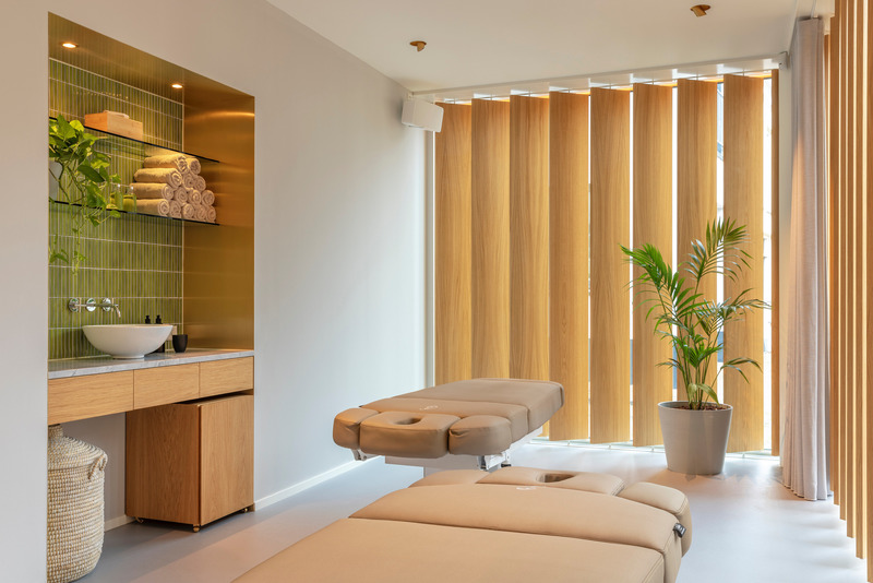 Dossier de presse | 1472-05 - Communiqué de presse | oikoa massage boutique is open - Concrete Amsterdam - Design d’intérieur commercial - Crédit photo : concrete - wouter van der sar