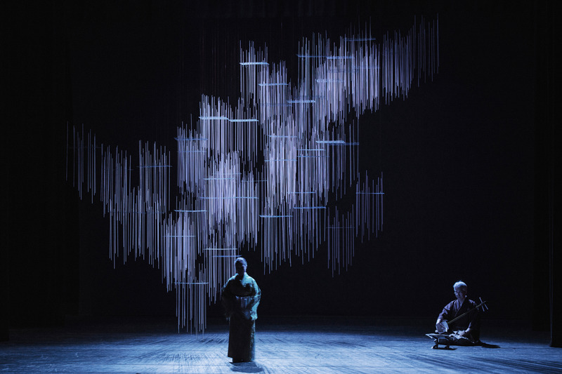 Press kit | 3767-02 - Press release | The installation "Fragrance with Lotus Flowers" for Japanese Dance Wins two Awards, BoY Honoree and AMP Best of Best - NAKAMURA KAZUNOBU DESIGN-WORKS - Art - <font style="vertical-align: inherit;"><font style="vertical-align: inherit;"> "Lines" that fill the space.</font></font> - Photo credit: <font style="vertical-align: inherit;"><font style="vertical-align: inherit;">photo by masaki komatsu</font></font>