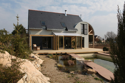 Press kit | 949-01 - Press release | An organic, bioclimatic house in Brittany - Patrice Bideau - Residential Architecture - Photo credit: Armel ISTIN
