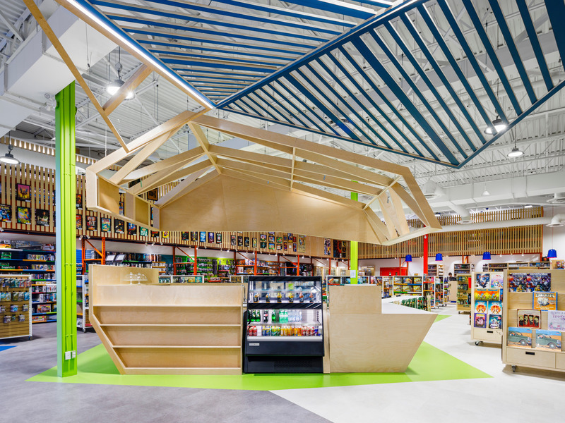 Dossier de presse | 1698-01 - Communiqué de presse | Boutique Imaginaire - Perron - Design d’intérieur commercial - Crédit photo : Ulysse Lemerise