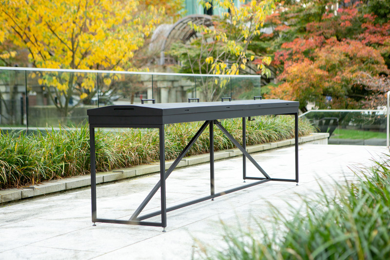 Dossier de presse | 5609-03 - Communiqué de presse | Outdoor Games Tables For Year Round Play - Union Wood Co - Produit - The Break Outdoor Games Table - Crédit photo : Dylan Hamm Photography