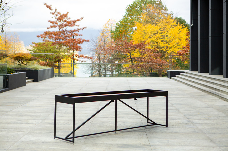 Dossier de presse | 5609-03 - Communiqué de presse | Outdoor Games Tables For Year Round Play - Union Wood Co - Produit - The Break Outdoor Games Table - Crédit photo : Dylan Hamm Photography