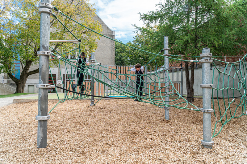 Press kit | 612-18 - Press release | The Ursuline School Playground - Four Centuries of Learning at Play - EVOQ Architecture - Landscape Architecture - Photo credit: Deve Média