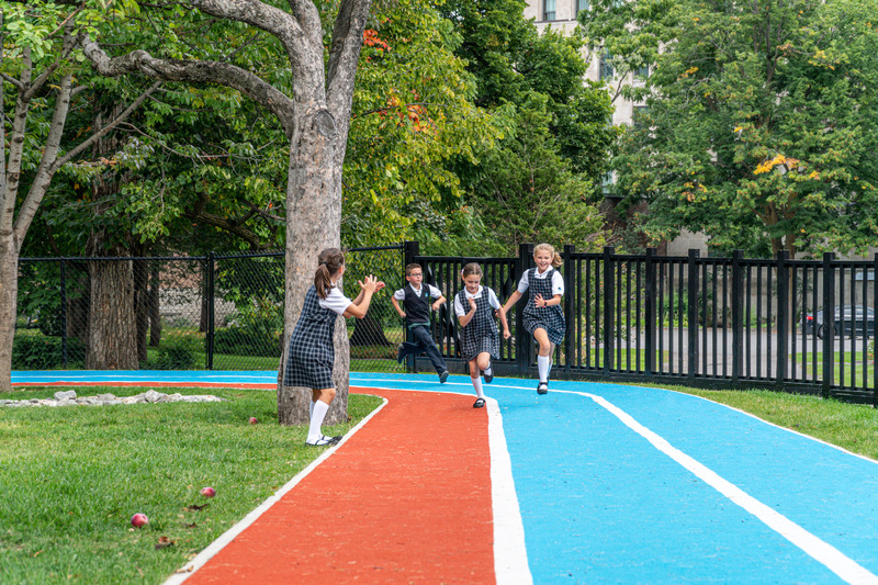 Press kit | 612-18 - Press release | The Ursuline School Playground - Four Centuries of Learning at Play - EVOQ Architecture - Landscape Architecture - Photo credit: Deve Média