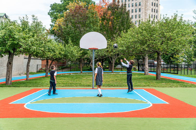 Press kit | 612-18 - Press release | The Ursuline School Playground - Four Centuries of Learning at Play - EVOQ Architecture - Landscape Architecture - Photo credit: Deve Média