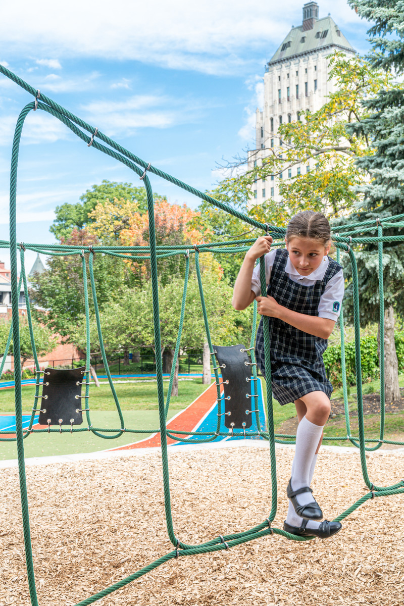 Press kit | 612-18 - Press release | The Ursuline School Playground - Four Centuries of Learning at Play - EVOQ Architecture - Landscape Architecture - Photo credit: Deve Média