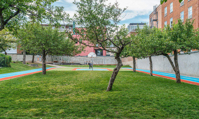 Press kit | 612-18 - Press release | The Ursuline School Playground - Four Centuries of Learning at Play - EVOQ Architecture - Landscape Architecture - Photo credit: Deve Média
