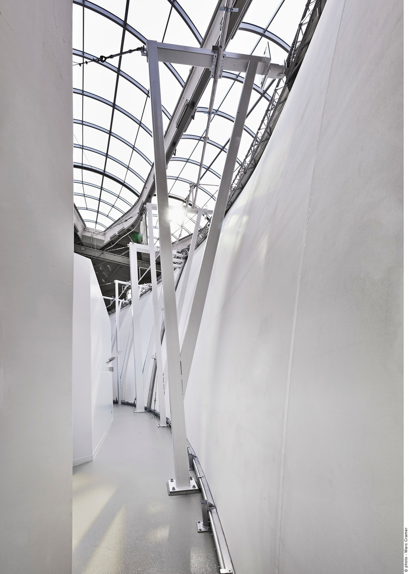 Dossier de presse | 2627-01 - Communiqué de presse | L’architecture textile de Sollertia embrasse la relation symbiotique entre l’art et la science - Sollertia - Architecture commerciale - Biodôme - Support structural ajustable des systèmes de membrane tendue<br style=""> - Crédit photo : Marc Cramer