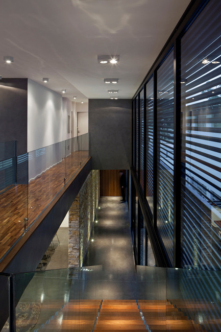 Dossier de presse | 948-01 - Communiqué de presse | Vila Madalena - Drucker Arquitetura - Architecture résidentielle - PHOTOGRAPHS ARE FOR EDITORIAL REVIEW ONLY - CONTACT PHOTOGRAPHER’S AGENT TO NEGOTIATE USE FOR PUBLICATION: Leonardo Finottiphoto@leonardofinotti.com - Crédit photo : Leonardo Finotti