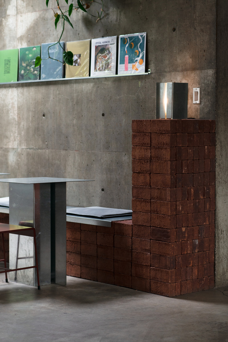 Press kit | 5882-01 - Press release | Osmo X Marusan Café - MDT Mobilier - Commercial Interior Design - Photo credit: Éliott Légaré