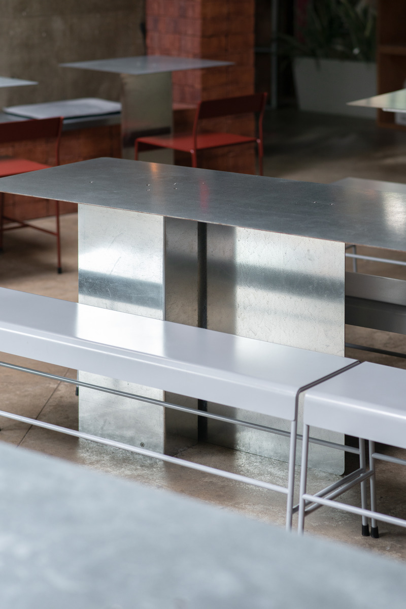 Press kit | 5882-01 - Press release | Osmo X Marusan Café - MDT Mobilier - Commercial Interior Design - Photo credit: Éliott Légaré