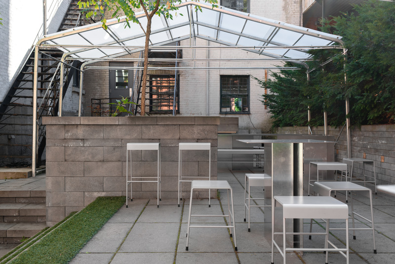 Press kit | 5882-01 - Press release | Osmo X Marusan Café - MDT Mobilier - Commercial Interior Design - Photo credit: Éliott Légaré