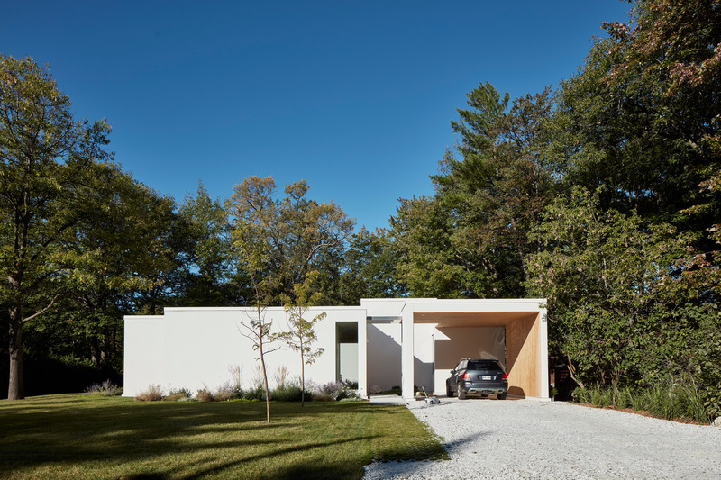 Press kit | 3010-03 - Press release | Butternut - Maurice Martel architecte - Residential Architecture - Front view - Photo credit: Maxime Brouillet