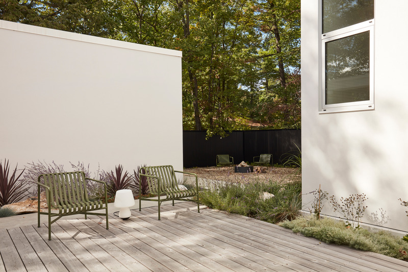 Press kit | 3010-03 - Press release | Butternut - Maurice Martel architecte - Residential Architecture - Terrace - Photo credit: Maxime Brouillet