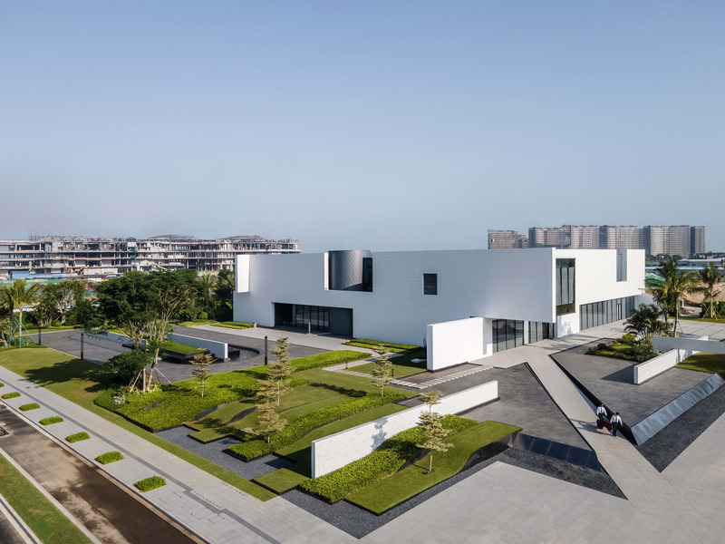 Dossier de presse | 4150-08 - Communiqué de presse | Haikou International Duty Free Reception Center - aoe - Architecture commerciale - Crédit photo : UK Studio