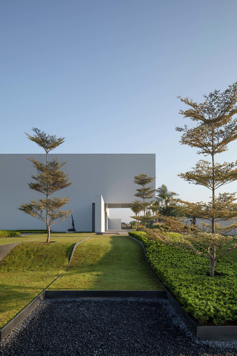 Dossier de presse | 4150-08 - Communiqué de presse | Haikou International Duty Free Reception Center - aoe - Architecture commerciale - Crédit photo : UK Studio