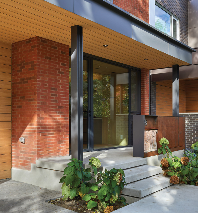 Press kit | 2941-05 - Press release | Robert Street Residences - Taylor Smyth Architects - Residential Architecture - Robert Street Residence II front entrance. - Photo credit: Tom Arban Photography Inc.