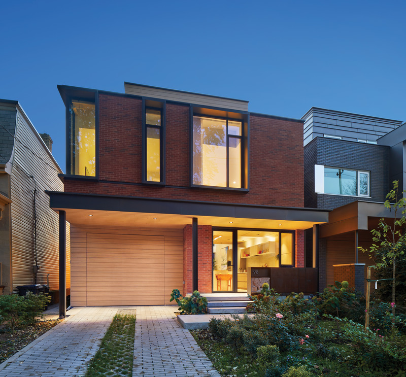 Press kit | 2941-05 - Press release | Robert Street Residences - Taylor Smyth Architects - Residential Architecture - Robert Street Residence II at dusk. - Photo credit: Tom Arban Photography Inc.