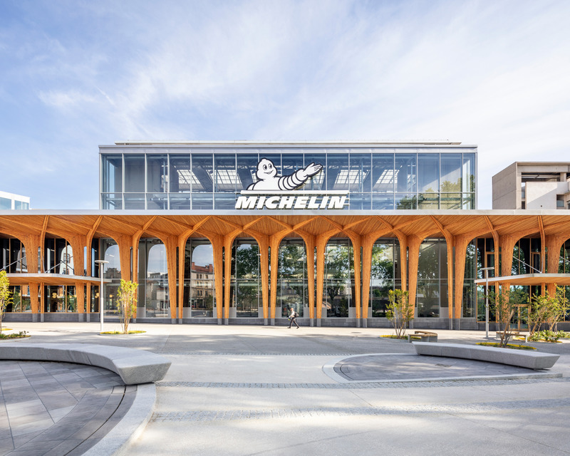 Dossier de presse | 899-02 - Communiqué de presse | La Canopée : Nouvel accueil du siège social Michelin - Encore Heureux Architectes,  Construire et Base - Architecture commerciale - Nouvel accueil du siège social de Michelin - Crédit photo : Cyrus Cornut