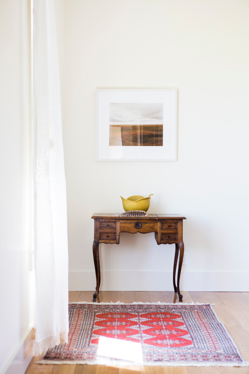 Press kit | 2757-28 - Press release | Architect and Artist Gustave Carlson Redefines California Hygge - Gustave Carlson Design - Residential Architecture -  Sonoma Residence: Simple, yet thoughtful design moves create pleasurable experiences throughout the home.  - Photo credit: Laure Joliet Photography