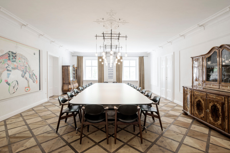 Press kit | 5356-03 - Press release | Gut Wagram - destilat design studio - Residential Interior Design - dining room  - Photo credit: Monika Nguyen