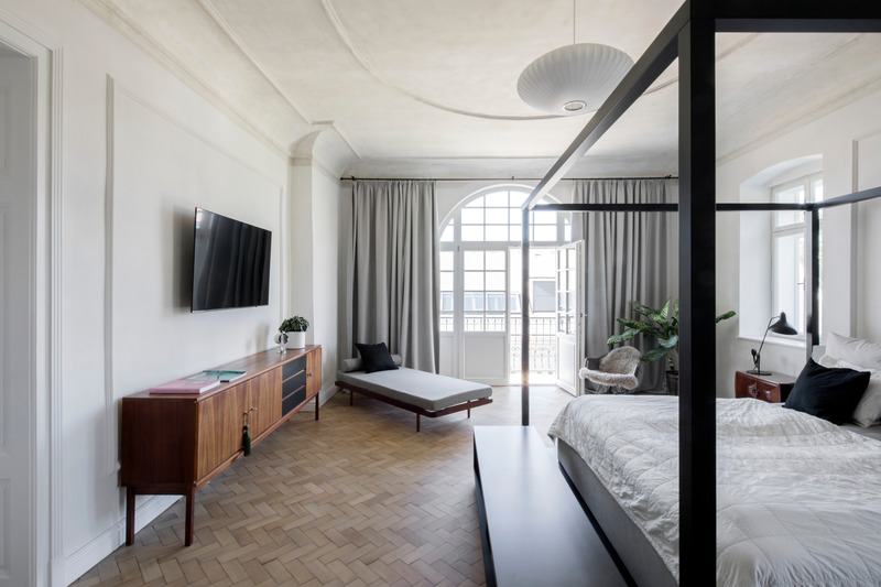 Press kit | 5356-03 - Press release | Gut Wagram - destilat design studio - Residential Interior Design - master bedroom  - Photo credit: Monika Nguyen