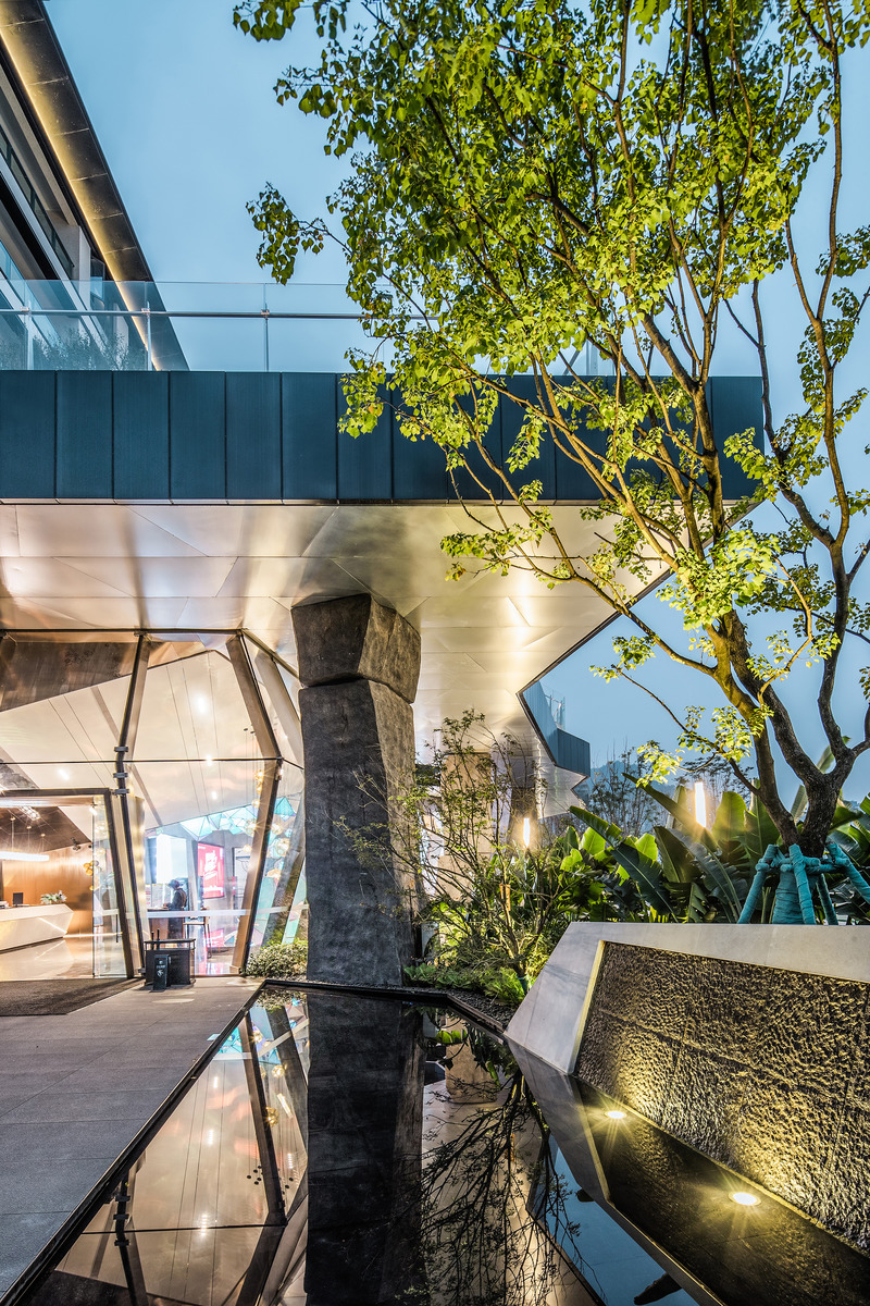 Dossier de presse | 4150-09 - Communiqué de presse | Life Experience Pavilion On The Cliff Top - aoe - Architecture commerciale - Crédit photo : Ligang Huang