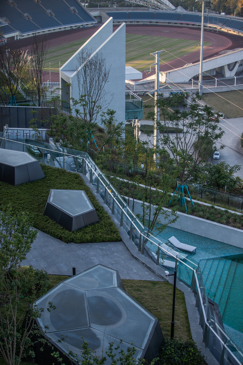 Dossier de presse | 4150-09 - Communiqué de presse | Life Experience Pavilion On The Cliff Top - aoe - Architecture commerciale - Crédit photo : Ligang Huang