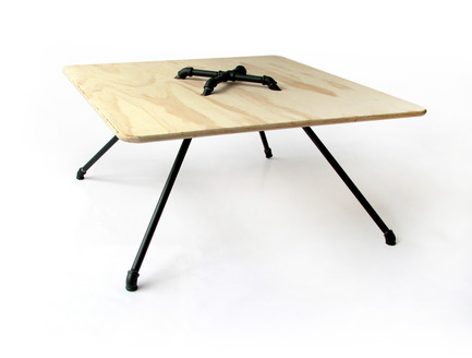 Dossier de presse | 940-01 - Communiqué de presse | The Opentap - Dosuno Design - Produit - MT 01 table - Crédit photo : Dosuno Design