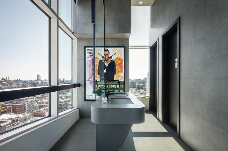 Dossier de presse | 5897-02 - Communiqué de presse | ModernHaus Hotel - Palette Architecture - Architecture commerciale - Washroom at The Jimmy - Crédit photo : Pavel Bendov