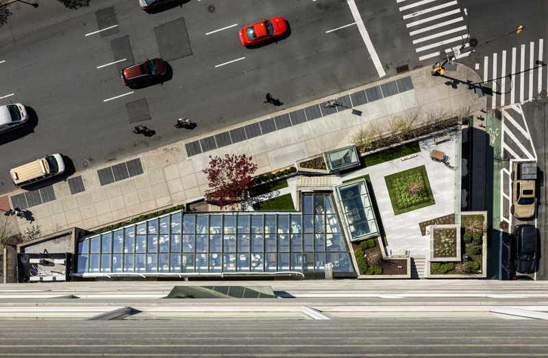Dossier de presse | 5897-02 - Communiqué de presse | ModernHaus Hotel - Palette Architecture - Architecture commerciale - Veranda from Above - Crédit photo : Pavel Bendov