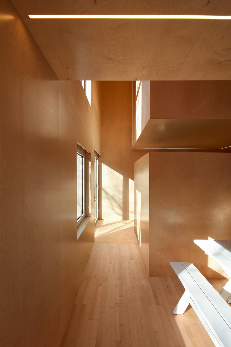 Dossier de presse | 1010-15 - Communiqué de presse | MB - Studio Jean Verville architectes - Architecture résidentielle - Crédit photo : Maxime Brouillet
