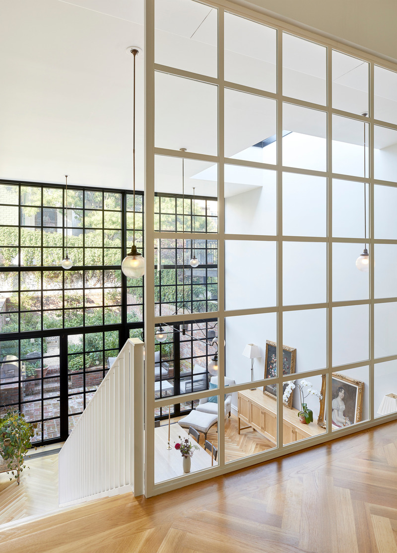 Dossier de presse | 5897-01 - Communiqué de presse | Cube | House - Palette Architecture - Architecture résidentielle - Looking down into Cube - Crédit photo : Emily Gilbert