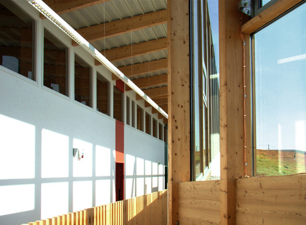 Dossier de presse | 942-01 - Communiqué de presse | Une petite école dans le Grand Paris - Hubert & Roy architectes et associés - Architecture institutionnelle - Crédit photo : Hubert & Roy architectes et associés
