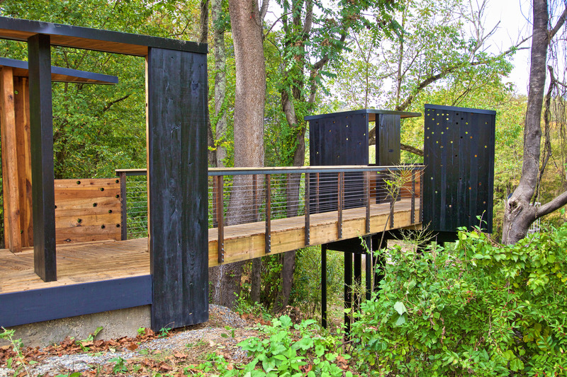Press kit | 5299-02 - Press release | New River Train Observation Tower - Virginia Tech - Institutional Architecture - The custom, exterior-exposed, hardwood cross-laminated timber was developed by Virginia Tech researchers from locally-sourced, low-grade Yellow Poplar.  - Photo credit: Kay Edge and Edward Becker