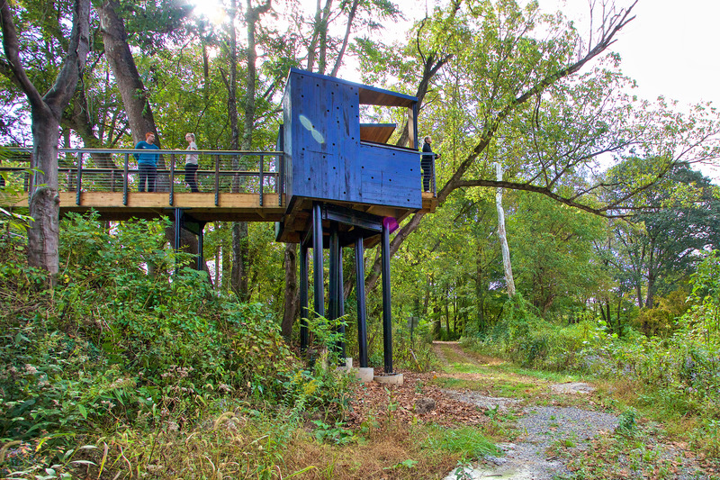 Press kit | 5299-02 - Press release | New River Train Observation Tower - Virginia Tech - Institutional Architecture - The hardwood CLT panels are coated in a natural pine tar and linseed oil mixture to prevent moisture and UV damage to the structure.  - Photo credit: Kay Edge and Edward Becker