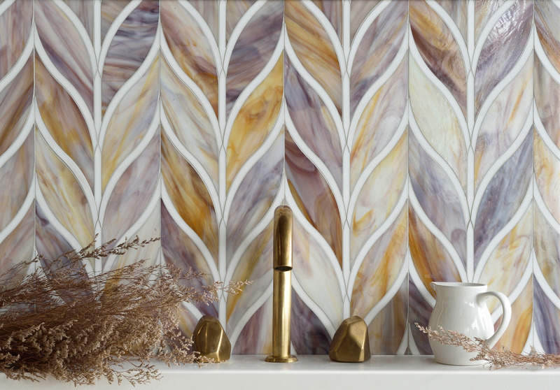 Dossier de presse | 1650-04 - Communiqué de presse | Mosaïque Surface célèbre la couleur et l'innovation avec leur nouvelle collection Gem Glass - Mosaïque Surface - Produit - Bellechasse Gem 1, COLLECTION GEM GLASS - Crédit photo : Mosaïque Surface
