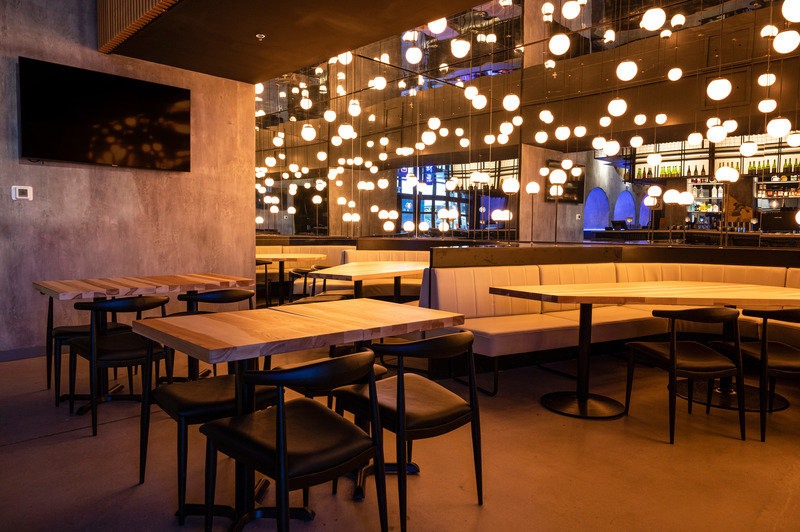 Press kit | 3962-01 - Press release | Iru Izakaya: When Tradition Meets Modernity - Cléo Katcho Design Architectural - Commercial Interior Design - VIP Section - Photo credit: Francis Champoux