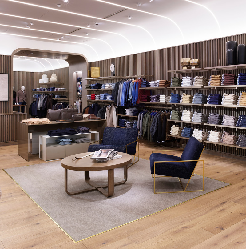 Press kit | 5893-02 - Press release | Jefferey Hutchison and Associates Celebrates 20 years in Storytelling Through Architecture and Design in the Fashion Retail Arena - Jefferey Hutchison and Associates - Commercial Architecture - Peter Millar, Chicago - Photo credit: Jeffrey Hutchison &amp; Associates 20 Year Anniversary
