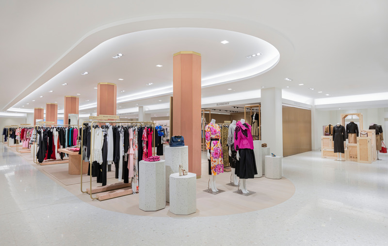 Press kit | 5893-02 - Press release | Jefferey Hutchison and Associates Celebrates 20 years in Storytelling Through Architecture and Design in the Fashion Retail Arena - Jefferey Hutchison and Associates - Commercial Architecture - Holt Renfrew Ogilvy, Montreal - Photo credit: Jeffrey Hutchison &amp; Associates 20 Year Anniversary