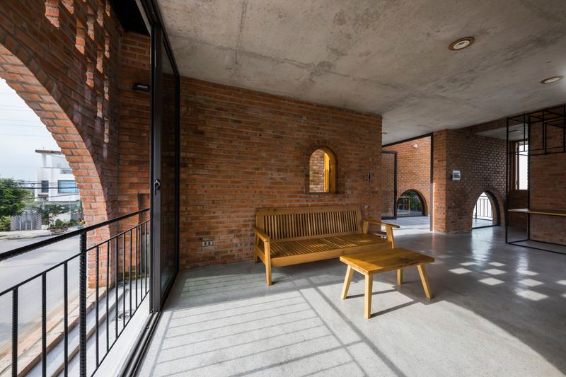 Dossier de presse | 2173-02 - Communiqué de presse | Cuckoo House - Tropical Space - Architecture résidentielle - Interior - Crédit photo : Oki Hiroyuki