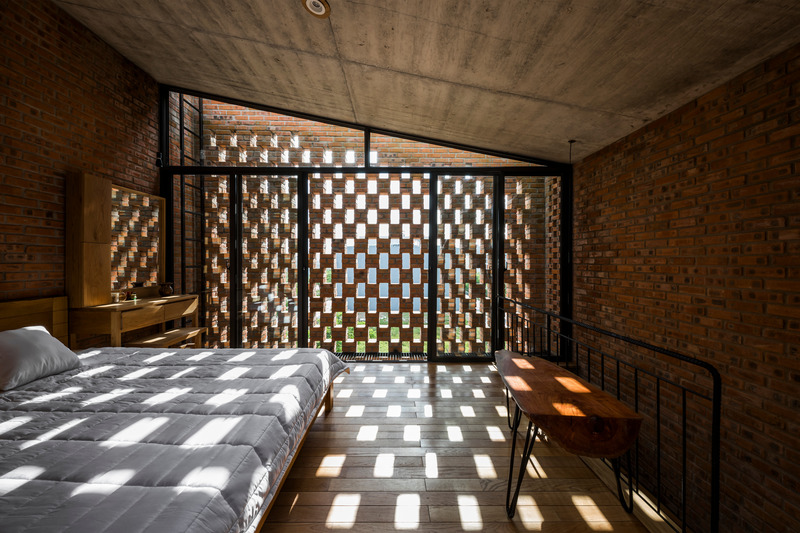 Dossier de presse | 2173-02 - Communiqué de presse | Cuckoo House - Tropical Space - Architecture résidentielle - Bedroom - Crédit photo : Oki Hiroyuki