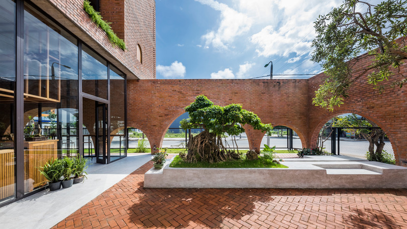 Dossier de presse | 2173-02 - Communiqué de presse | Cuckoo House - Tropical Space - Architecture résidentielle - Courtyard - Crédit photo : Oki Hiroyuki